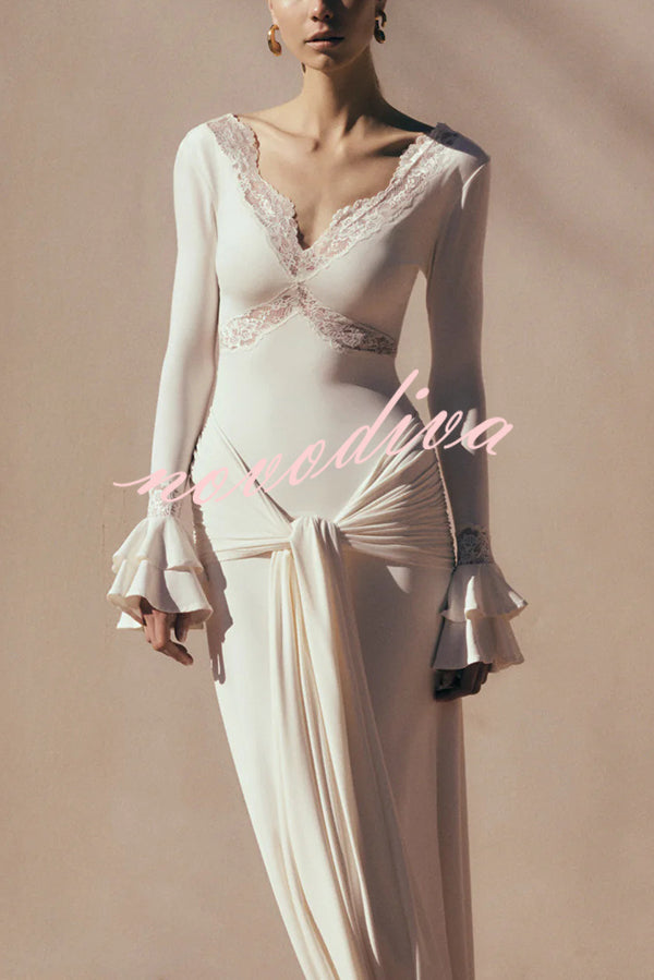 Fashion Lace Splicing Sexy V-neck Long-sleeved Slim Maxi Dress