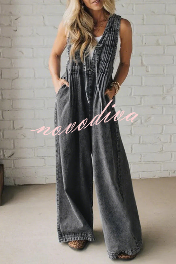 Fashionable and Casual Sleeveless V-neck Lace-up Loose Pocket Jumpsuit