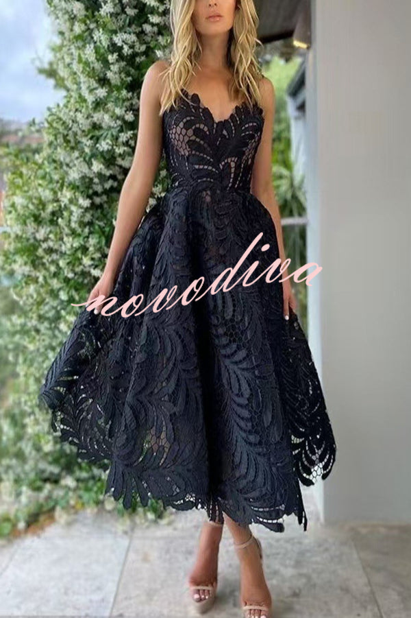 Elegant Openwork Lace Strapless Full-hem Midi Dress