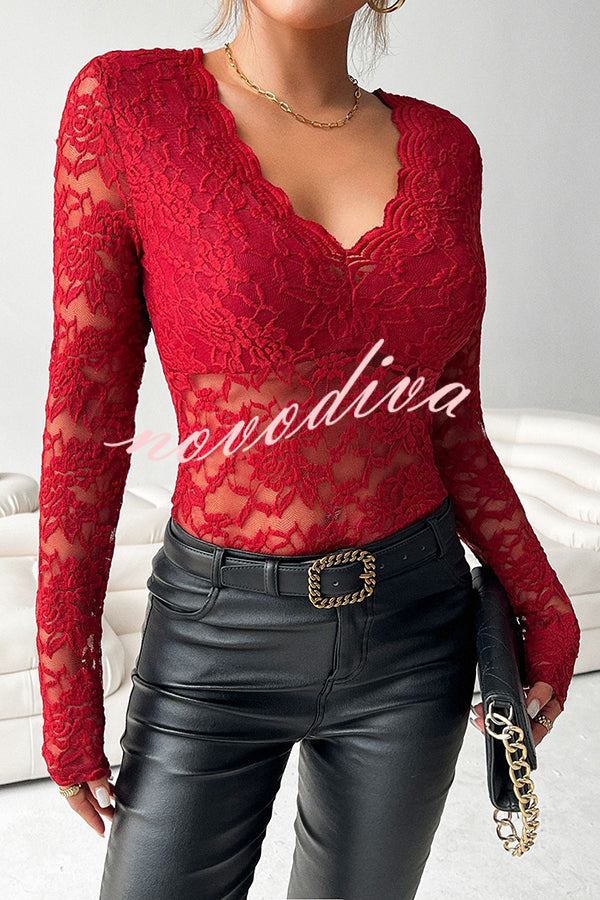 Solid Color Lace V-neck Long-sleeved Slim-fit Top