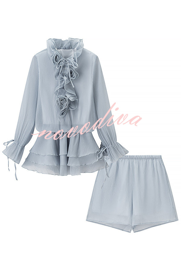Fashionable Flower-decorated V-neck Loose Top and Elastic Waist Casual Shorts Set