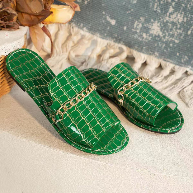 Casual Flat Beach Sandals with Chain Accessories