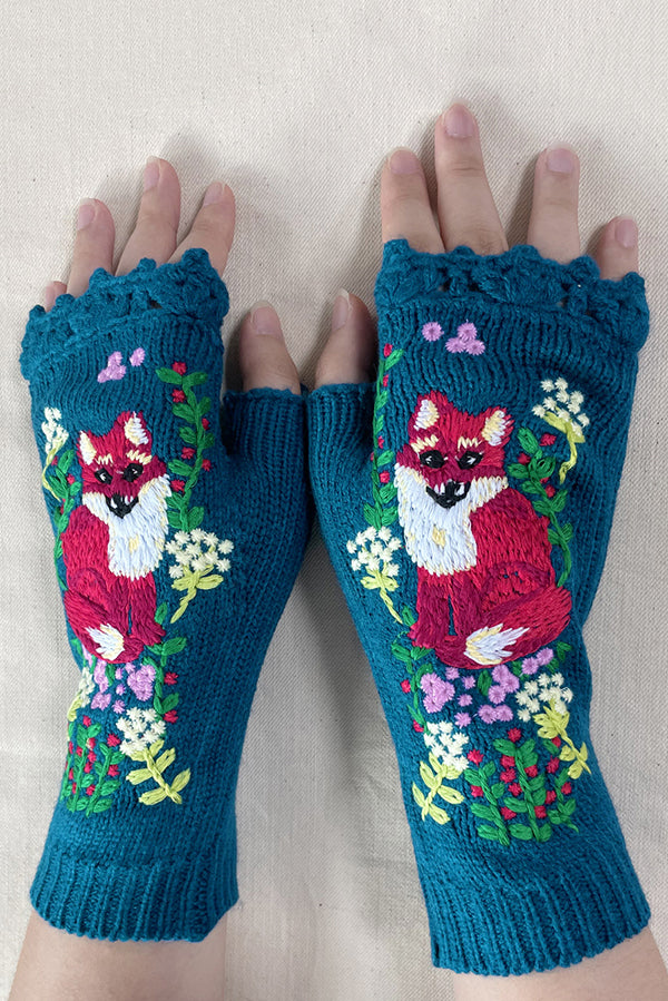 Plant Fox Embroidery Warm Knitted Gloves