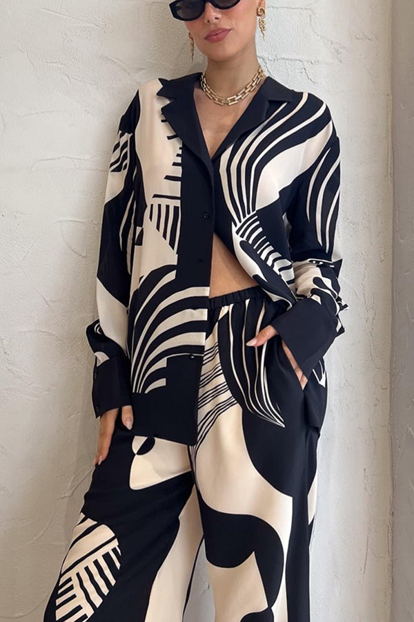 Weekend Escape Exclusive Print Contrast Trims Drape Blouse