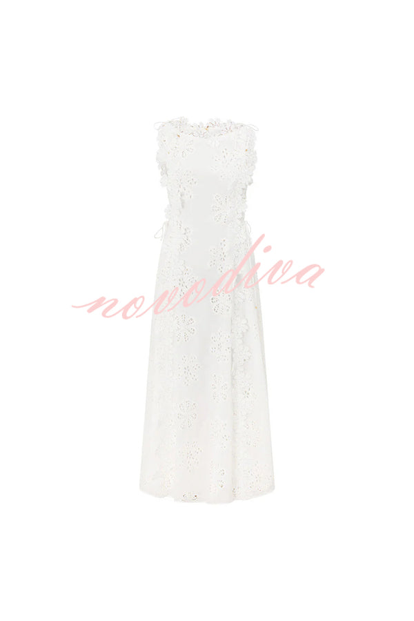 Mairi Embroidery Hollow Fabric Delicate Flower Trim Side Lace-up Maxi Dress