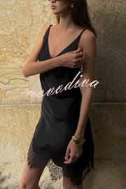 Sexy Lace Paneled V-neck Halter Back Mini Dress