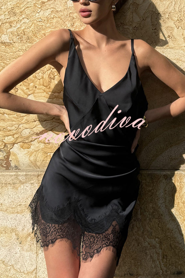 Sexy Lace Paneled V-neck Halter Back Mini Dress