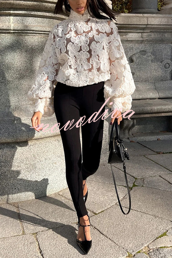 Fashionable Embroidered Flower Loose Puff Sleeve Hollow Top