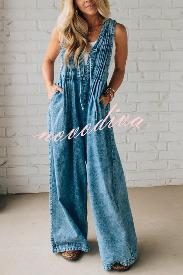 Fashionable and Casual Sleeveless V-neck Lace-up Loose Pocket Jumpsuit