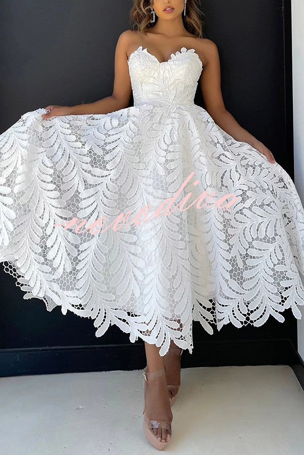 Elegant Openwork Lace Strapless Full-hem Midi Dress