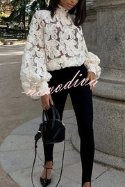 Fashionable Embroidered Flower Loose Puff Sleeve Hollow Top