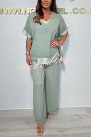 Fashionable V-neck Short-sleeved Loose Top and Elastic Waist Casual Wide-leg Pants Set
