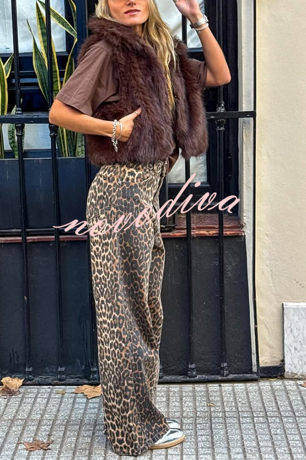 Stylish Collared Sleeveless Short Faux Fur Vest