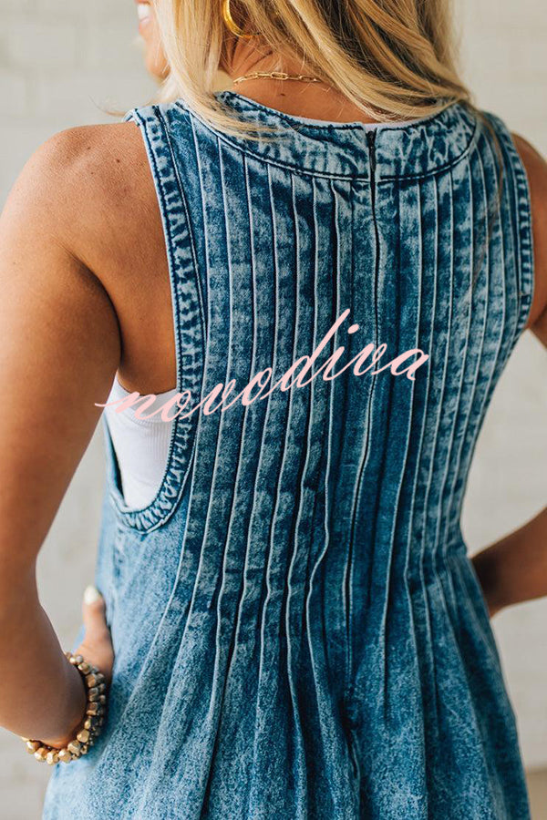 Fashionable and Casual Sleeveless V-neck Lace-up Loose Pocket Jumpsuit