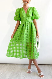 Remarkable Beauty Square Patterned Fabric Puff Sleeve Party Midi Dress